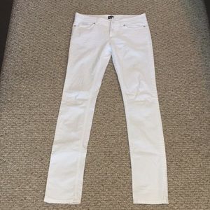 White DG jeans
